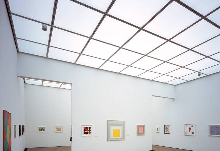 天津美術館展覽廳（二層主展廳）